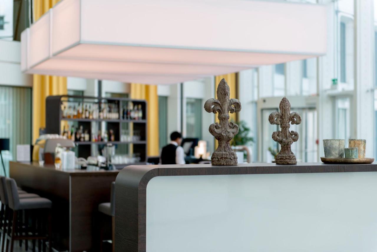 Webers - Das Hotel Im Ruhrturm Essen Eksteriør billede