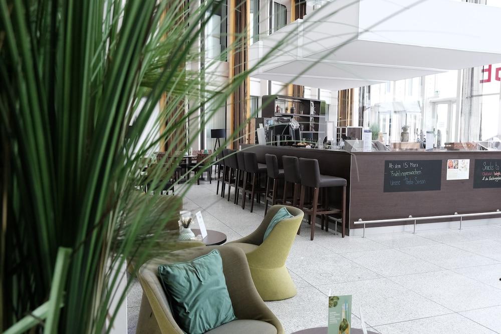 Webers - Das Hotel Im Ruhrturm Essen Eksteriør billede