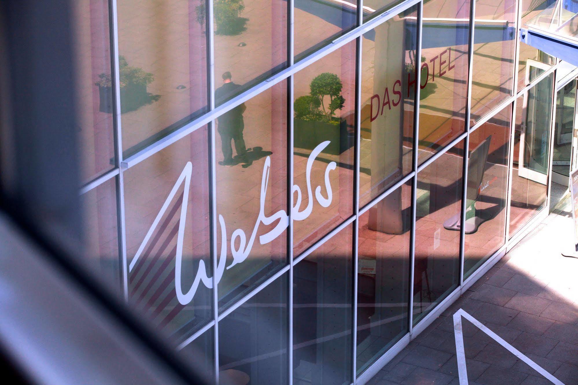 Webers - Das Hotel Im Ruhrturm Essen Eksteriør billede